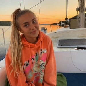 Meet your Posher, Rayanne